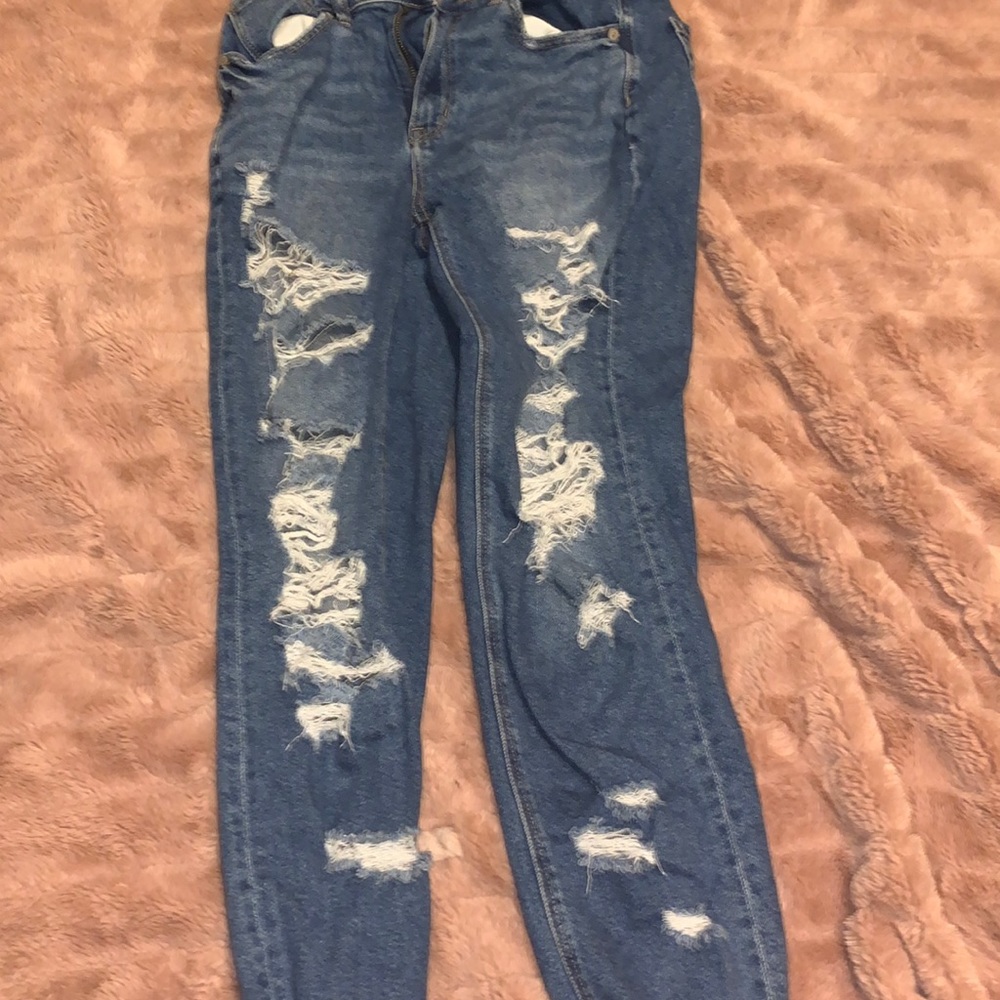ae ripped mom jeans